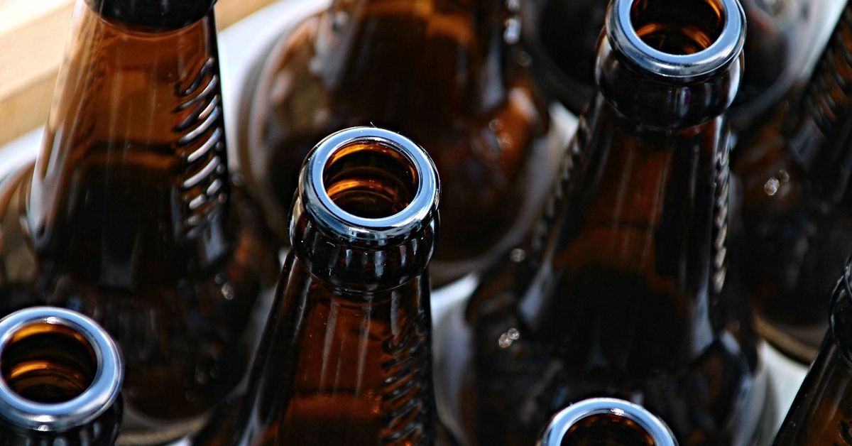 botellas-cervexa-alcol