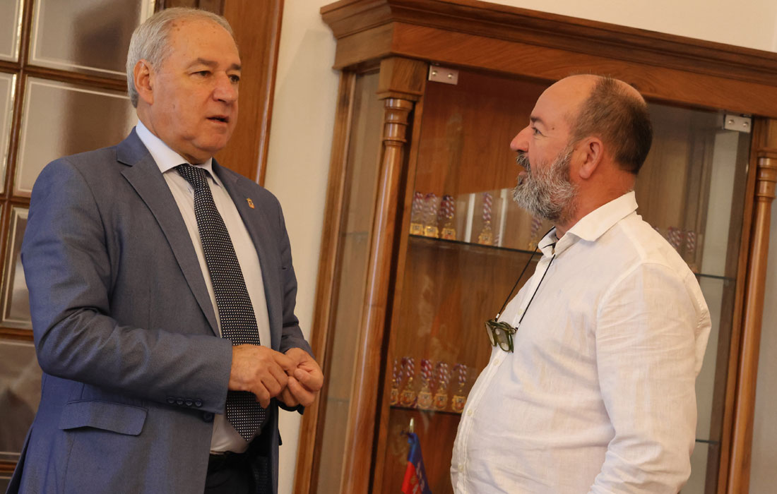 Deputacion-Sinatura-convenio-Federacion-Confrarias-2025