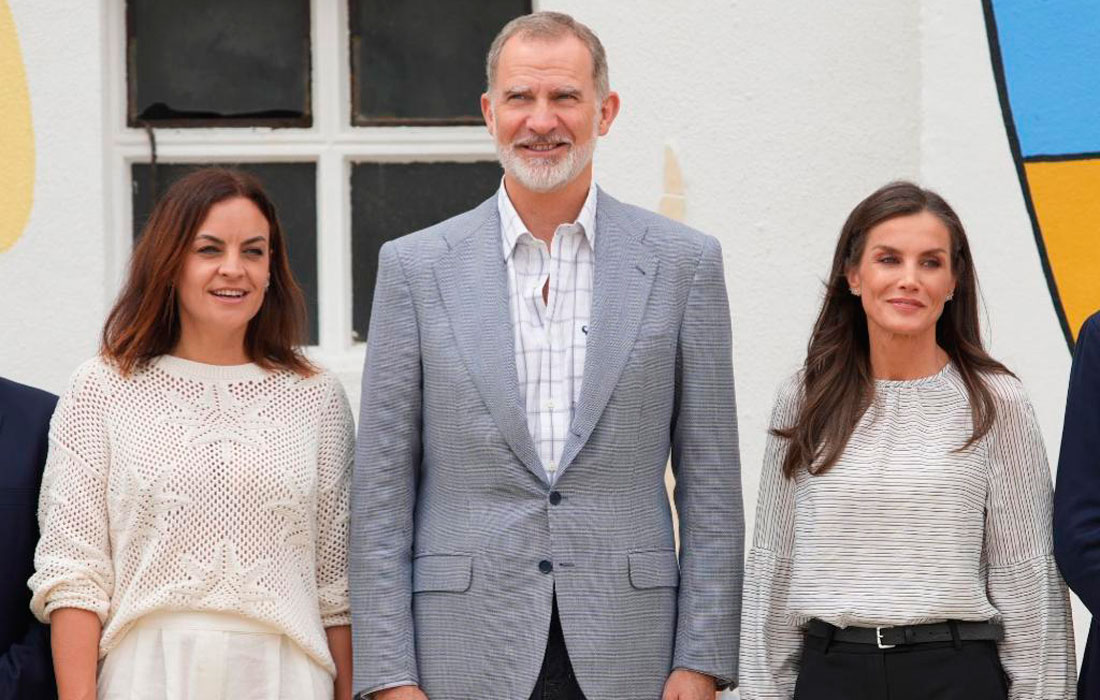 A-ALCALDESA-DE-BURELA,-CARMELA-LoPEZ,-CONVIDADA-a-RECEPCIoN-OFICIAL-DO-DiA-DA-FESTA-NACIONAL-NO-PALACIO-REAL-