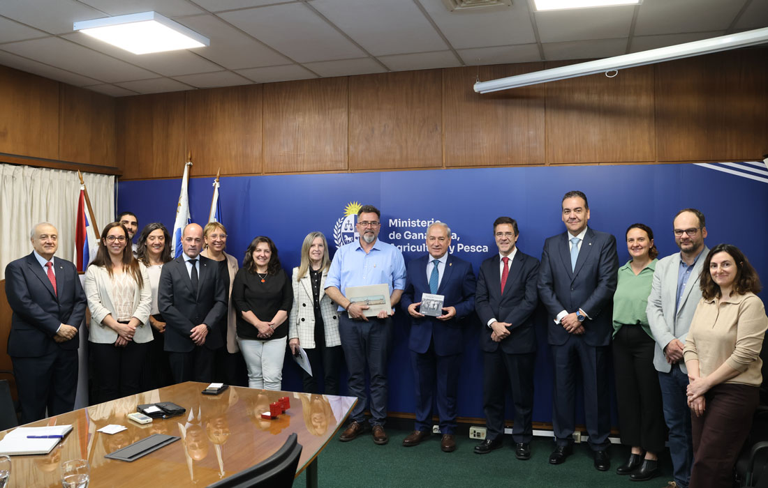 Deputación-de-Lugo-e-CEL-en-Montevideo