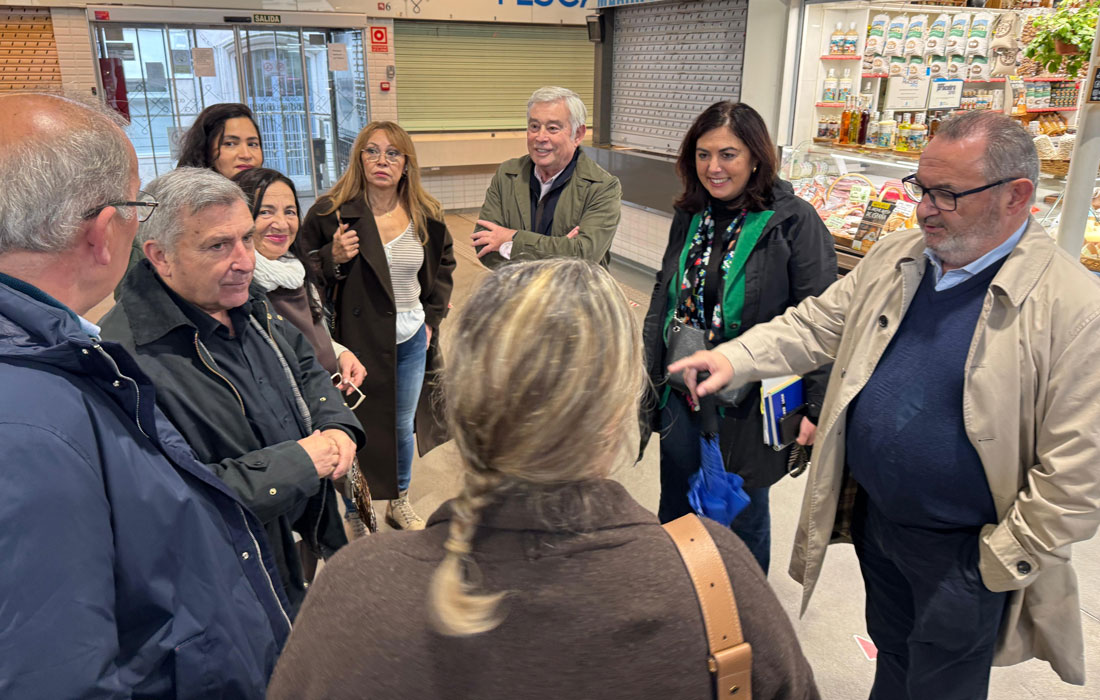 Presidenta-e-senadores-PP-Lugo-Praza-Abastos