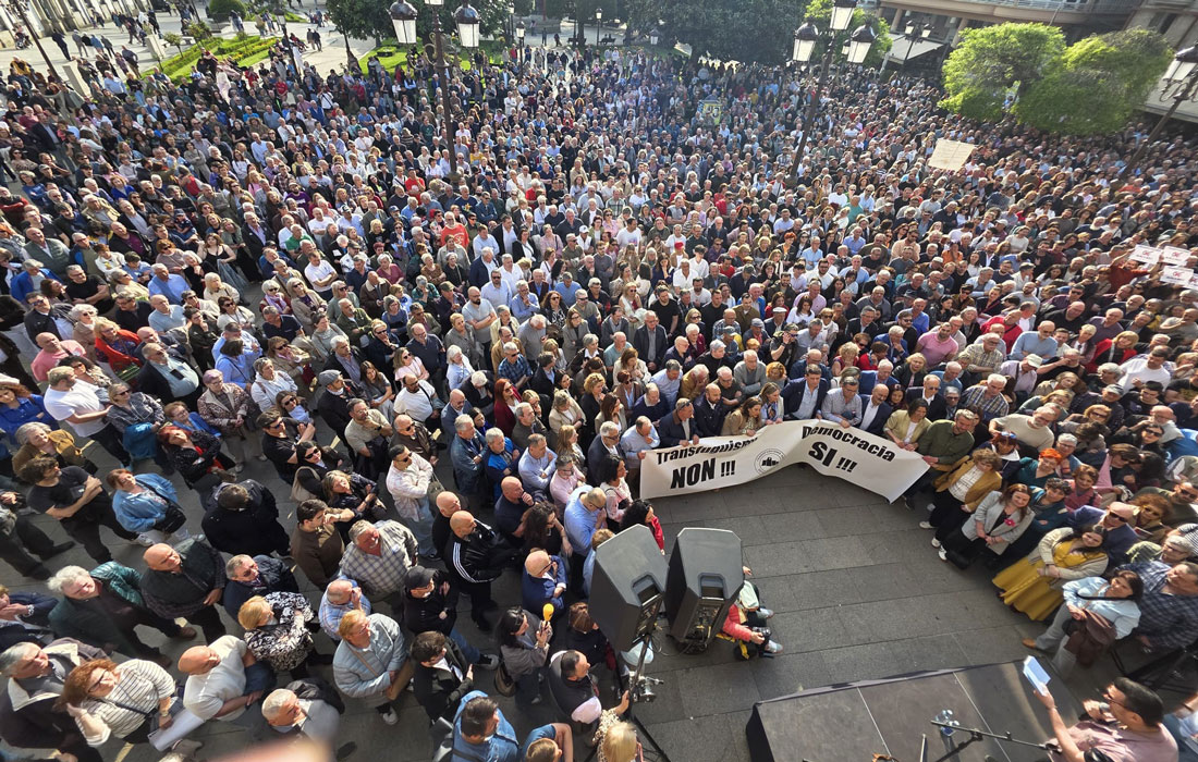 Concentración-moción-de-censura-transfuguismo-Non-democracia-si-Lugo