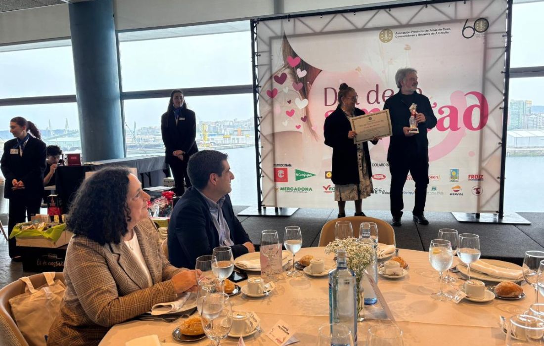 A CORUÑA asociacion mulleres consumidoras 60 años