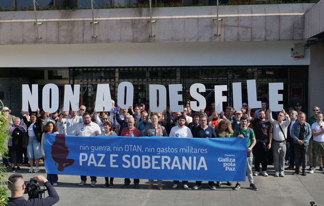 Concentracion-Concello-de-Vigo-contra-o-desfile-das-forzas-armadas-26