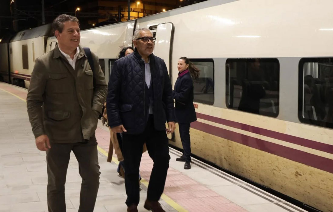 Miguel-Fernández-e-Besteiro-tren-Lugo-Madrid