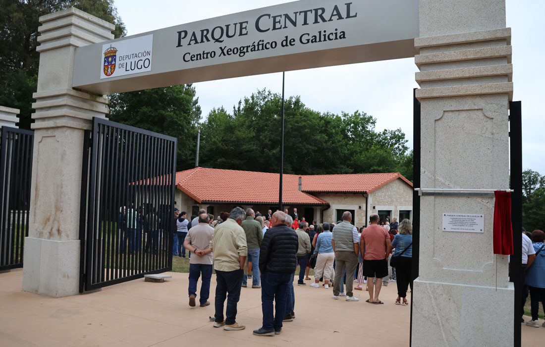parque-central-de-Galicia-Antas-de-Ulla-con-xente