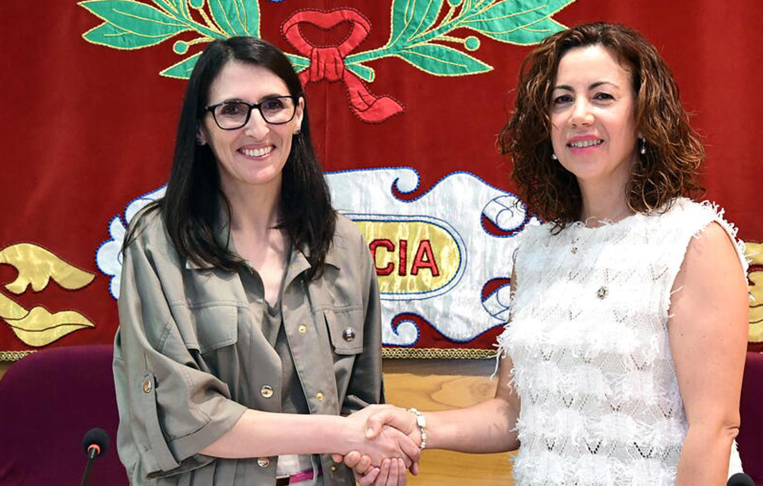 toma-posesion-raquel-sendon-decana-farmacia