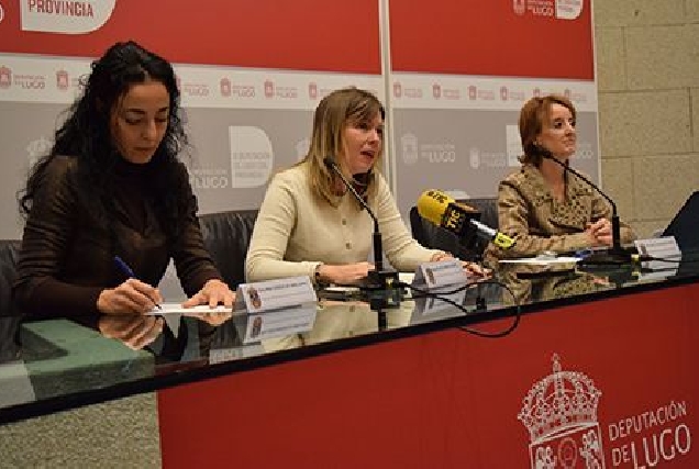 González, García e Fernández presentando o VIII Premio Integración social 2017