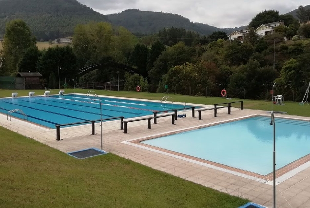 A Pontenova piscinas