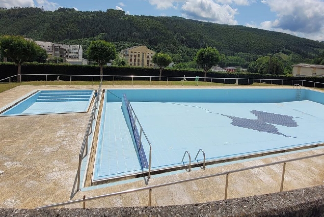 piscina veran riotorto