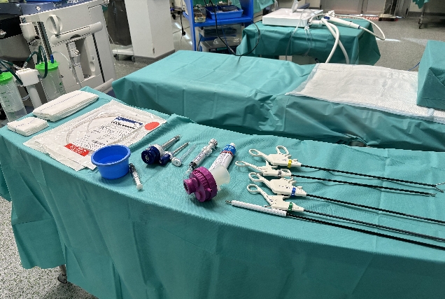 Materiales para realizar unha endoscopia trasanal
