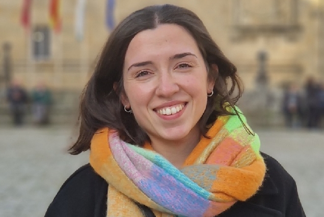 A alumna da Universidade da Coruña Teresa Búa Zache, gañadora da IV Edición do Premio da Valedora do Pobo