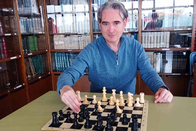 Jacobo Caselas é o único coruñés co titulo de Mestre Internacional de Xadrez na Coruña