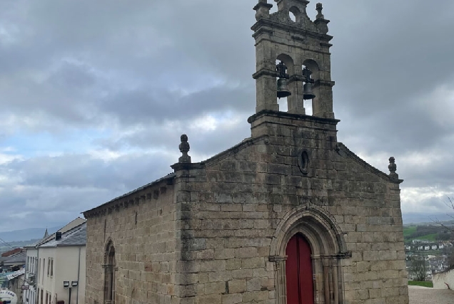 Igrexa-San-Salvador-de-Sarria