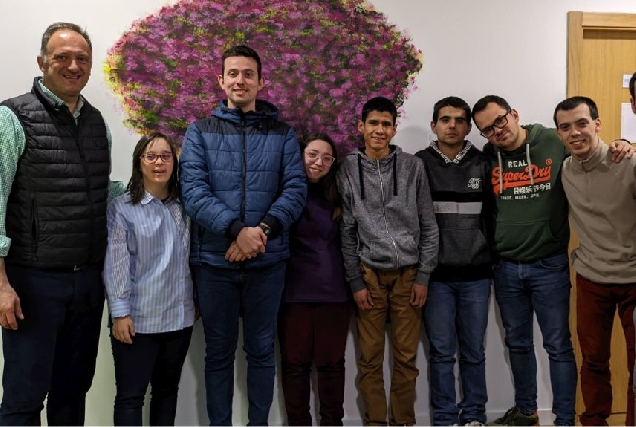 Mozos e mozas de Down Ourense participan na Liga Española de Debate Universitario